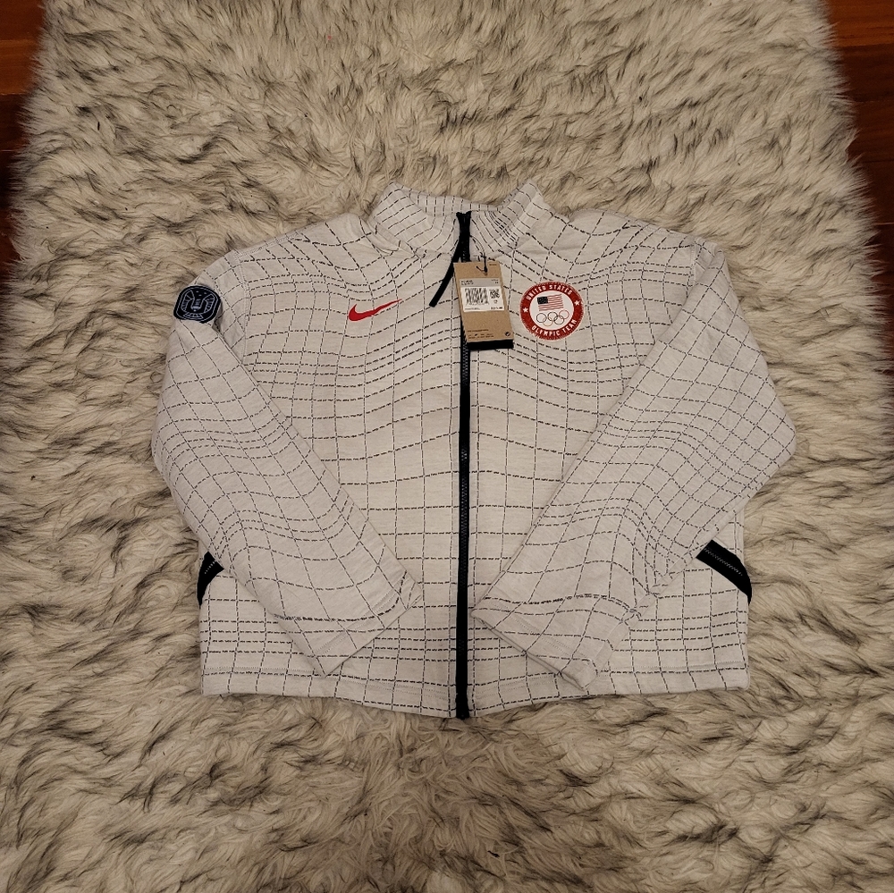 NWT Women`s Nike Tech Pack Full Zip Team Usa Olympic Jacket DJ5246-121/XS